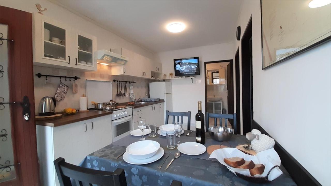 Apartments Nadia Sokolic Nerezine Εξωτερικό φωτογραφία