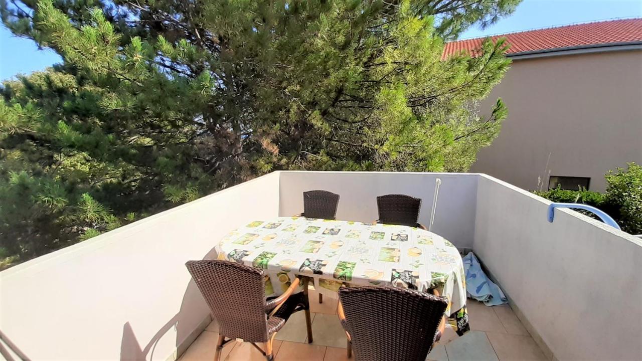 Apartments Nadia Sokolic Nerezine Εξωτερικό φωτογραφία